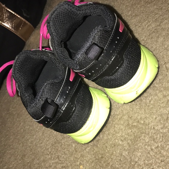 Nike sneakers - Picture 3 of 4